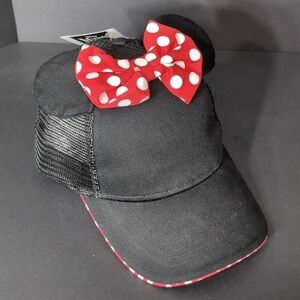 NWT,Disney Minnie Mouse ,Berkshire Fashions Girls Black/Red Snapback Hat.